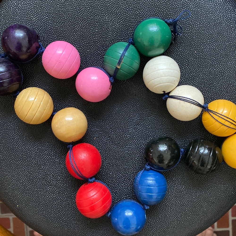 designer big baubles necklace /1.5 diameter each bauble. gorgeous bright colors